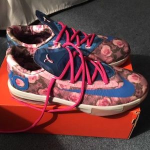 KD VI Supreme Aunt Pearl